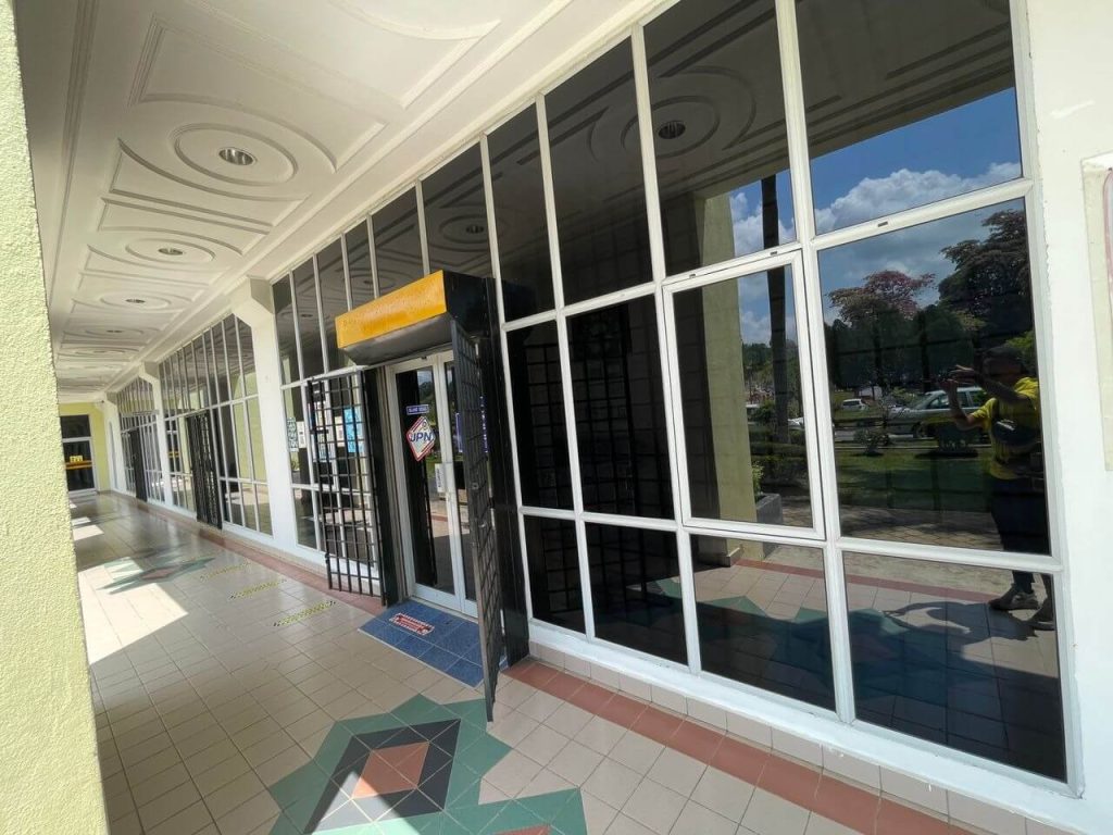 TAWARAN HEBAT TINTED BANGUNAN CERMIN TINGKAP BANDAR BOTANIC