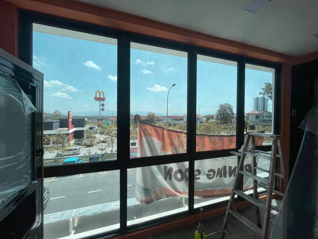 TINTED KEDAI CERMIN TINGKAP PROFESIONAL ARA DAMANSARA