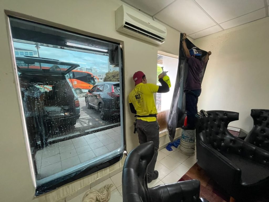 TINTED KOMERSIAL CERMIN TINGKAP AMPANG