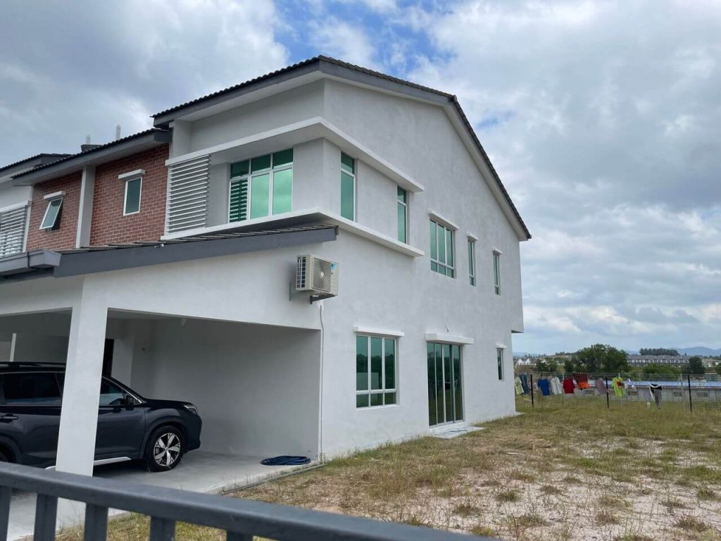 TINTED RUMAH BANGUNAN PEJABAT TERBAIK DAMANSARA JAYA