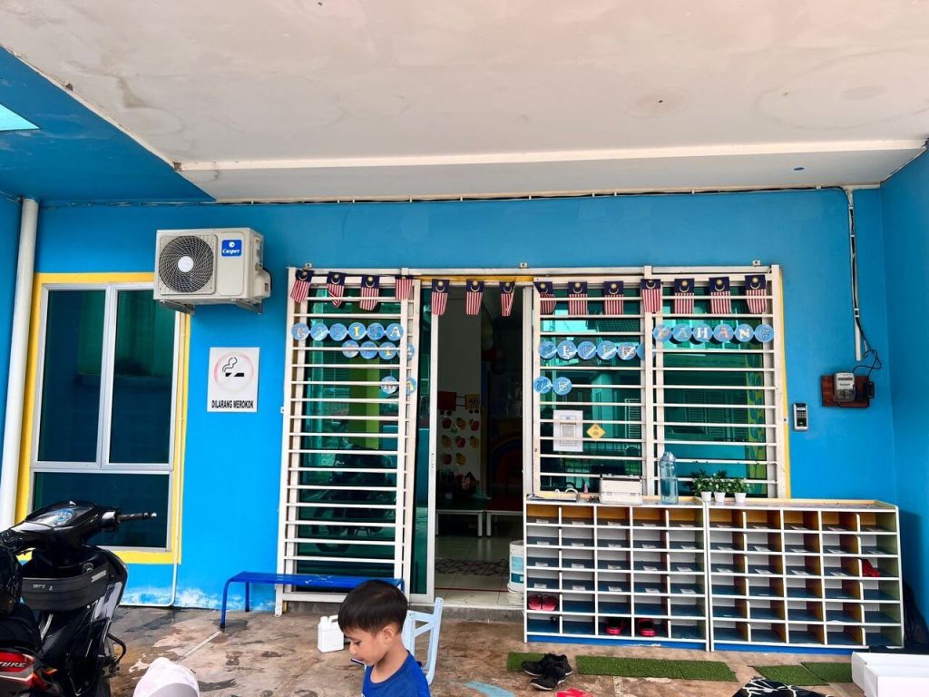 MANFAAT TINTED SEKOLAH CERMIN TINGKAP ALAM IMPIAN