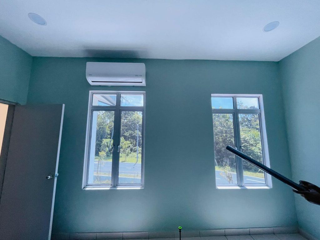 TINTED RUMAH BANGUNAN PEJABAT TERBAIK BANDAR PUTERI PUCHONG