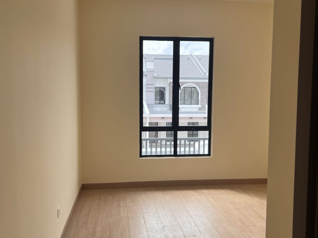 TINTED KEDAI CERMIN TINGKAP RAWANG