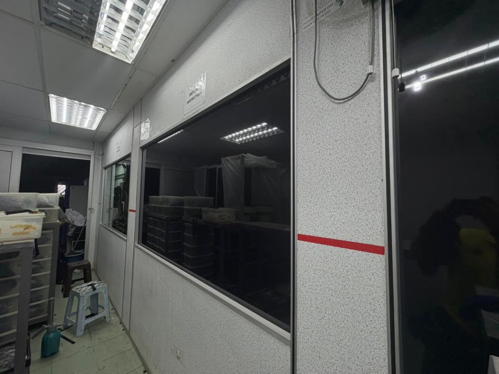 TINTED CERMIN KELANA JAYA