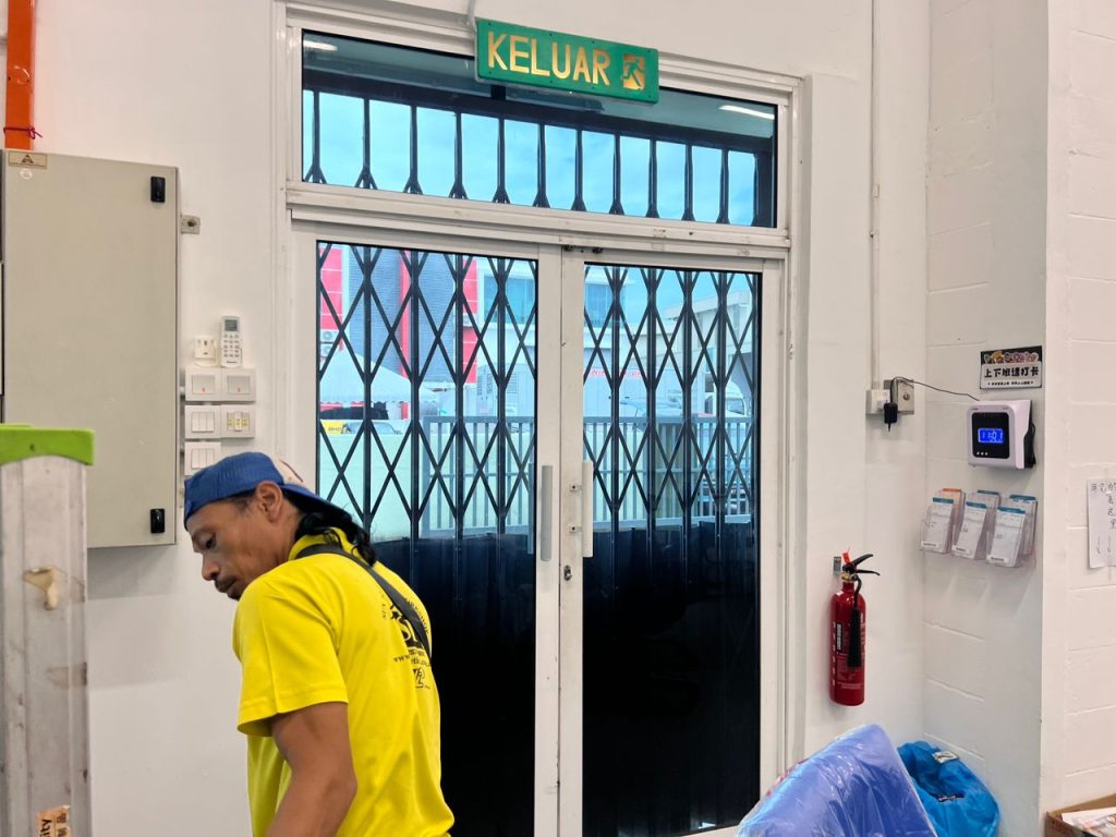 TINTED MASJID CERMIN TINGKAP KOTA DAMANSARA