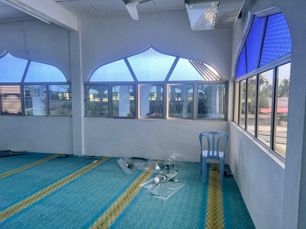 FUNGSI TINTED MASJID CERMIN TINGKAP BANDAR BUKIT TINGGI