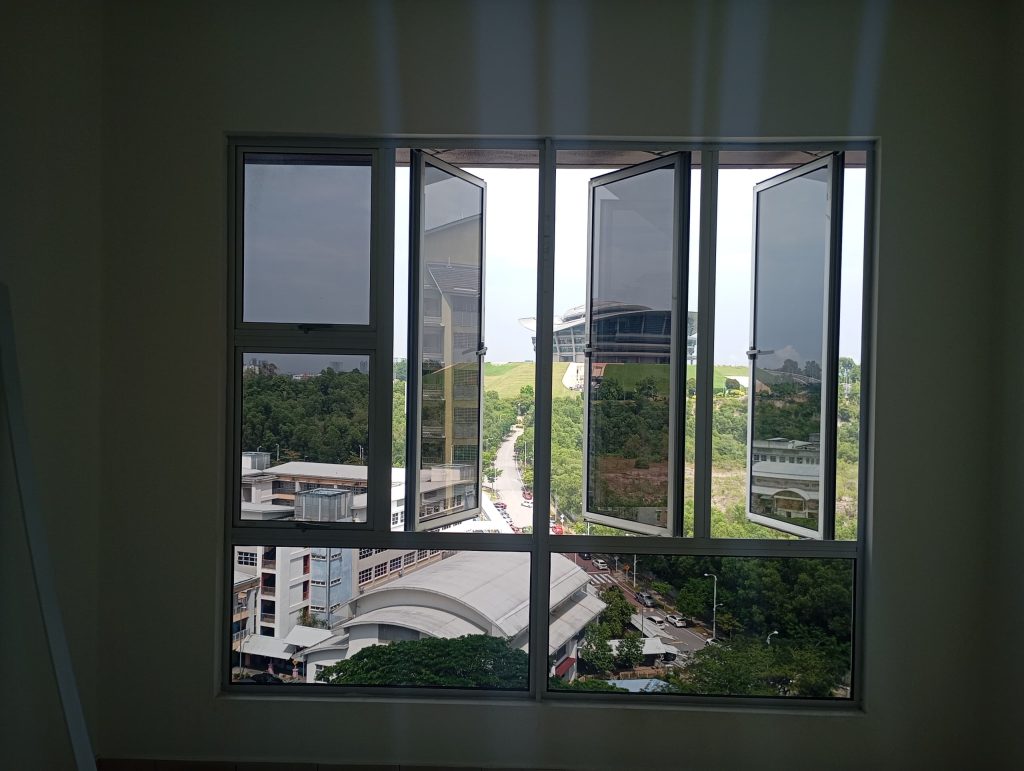 TINTED PEJABAT CERMIN TINGKAP SHAH ALAM