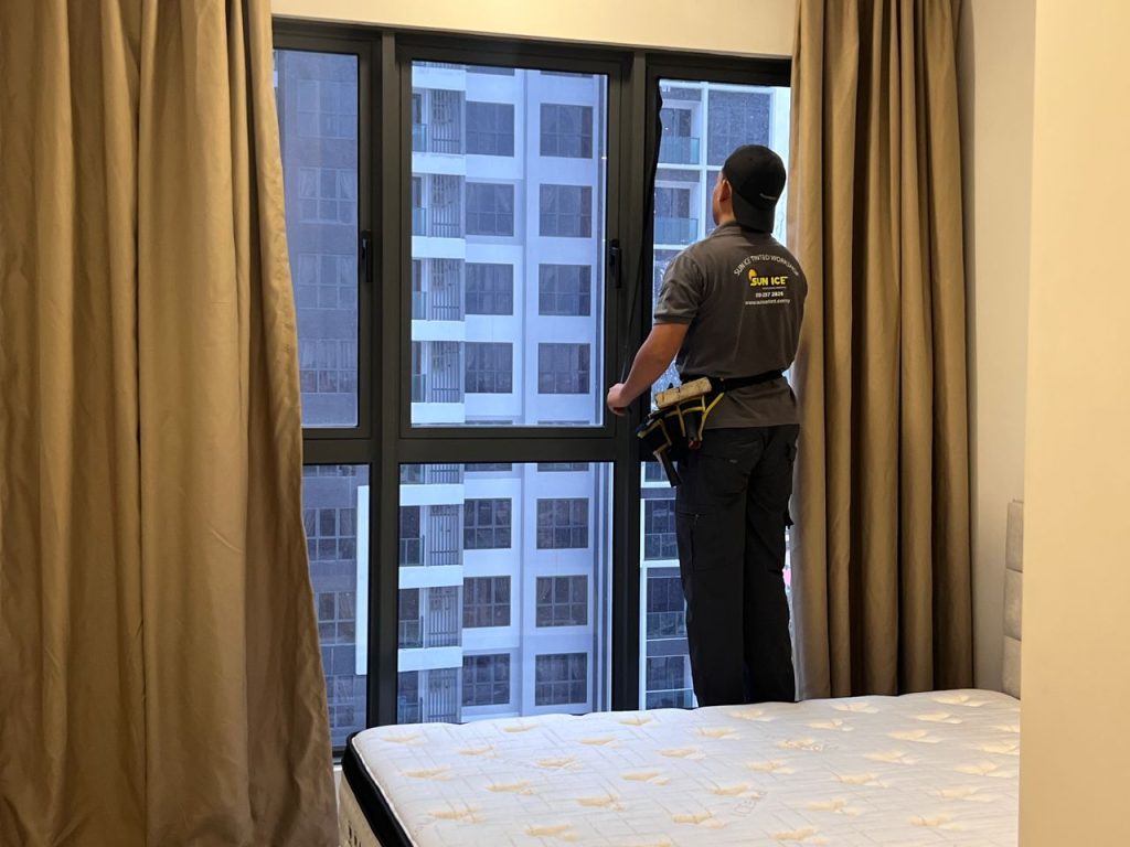 3ef1a349-5add-4e6d-b183-b5e48108d301 - TINTED RUMAH BANGUNAN PEJABAT TINTED BANGUNAN CERMIN TINGKAP KOTA KEMUNING