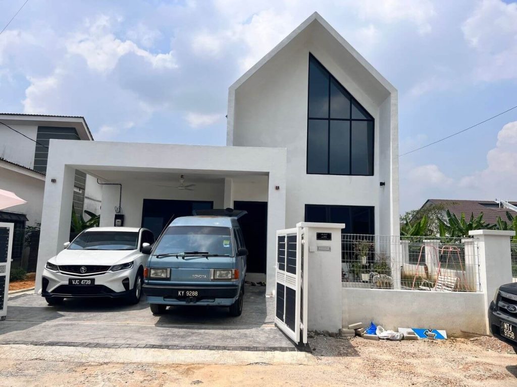 PERBEZAAN ANTARA TINTED TINGKAP DENAI ALAM DENGAN FILEM BIASA