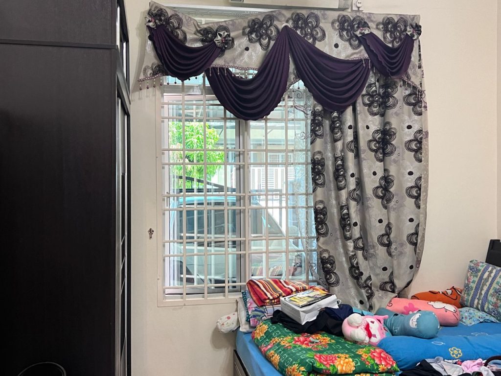 TINTED KILANG CERMIN TINGKAP PUCHONG