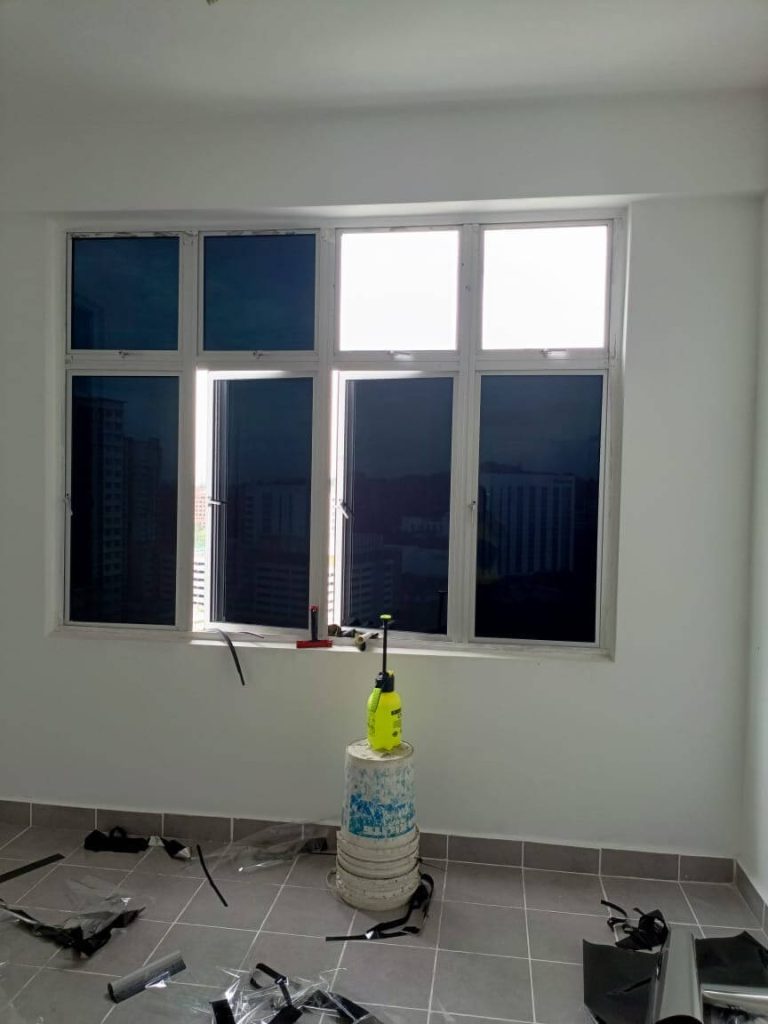 TINTED RUMAH BANGUNAN PEJABAT TERBAIK DENGKIL