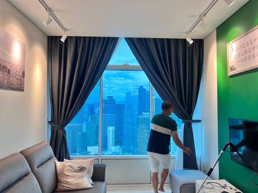 TINTED RUMAH BANGUNAN PEJABAT TERBAIK ARA DAMANSARA