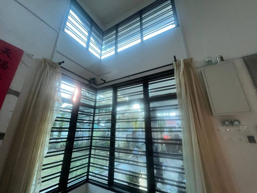 TINTED KOMERSIAL CERMIN TINGKAP KAYU ARA