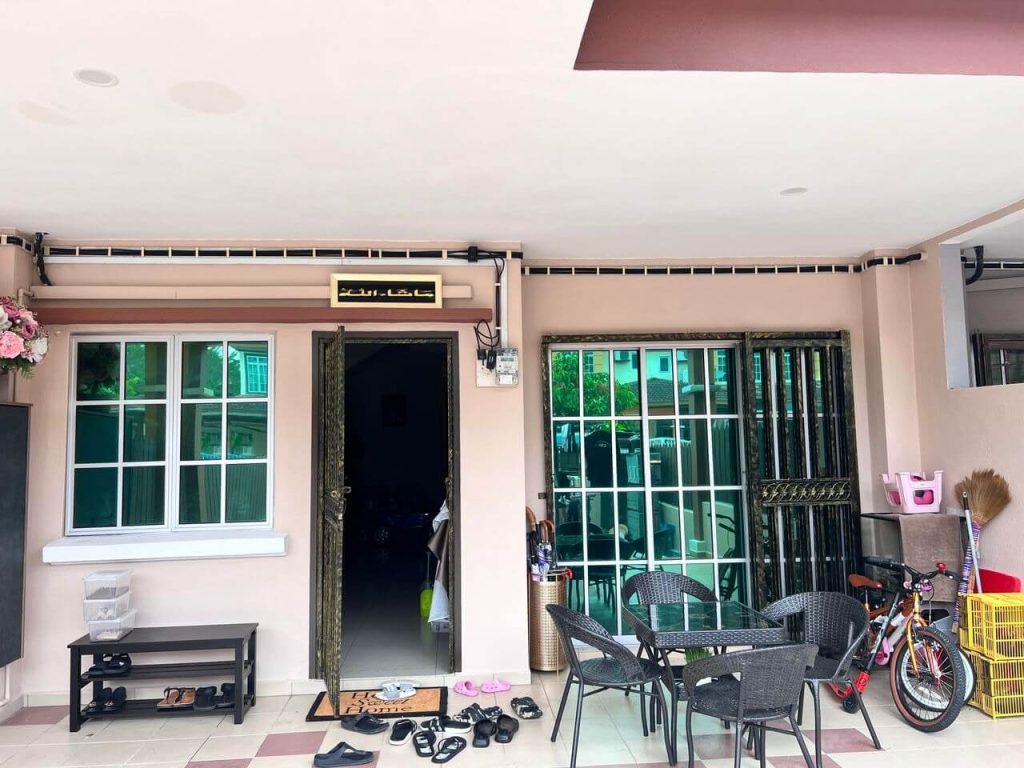 MENGAPA PERLU PILIH TINTED CERMIN BERANANG UNTUK RUMAH