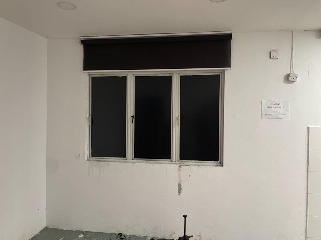 5ebee037-d1d2-4a2c-ac50-48860e5e1347 - TINTED RUMAH BANGUNAN PEJABAT PERKHIDMATAN TINTED KILANG CERMIN TINGKAP DAMANSARA DAMAI