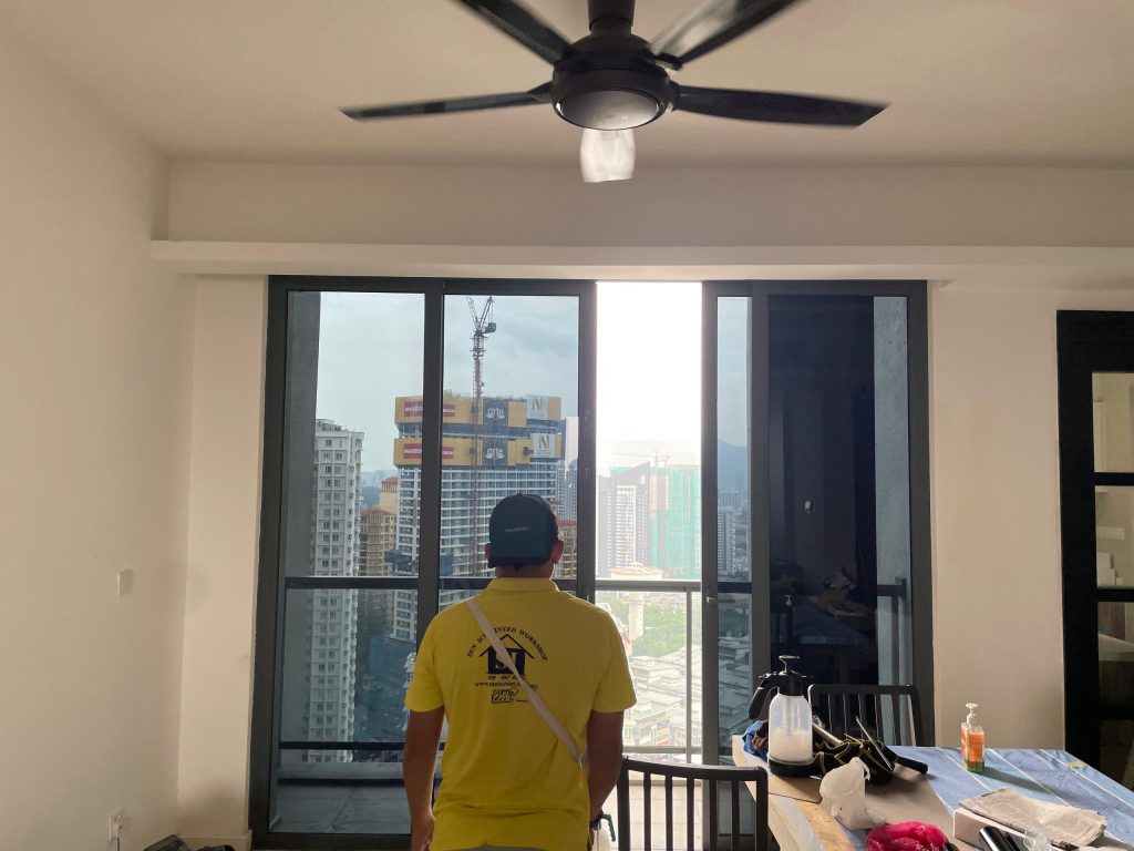 TINTED PEJABAT CERMIN TINGKAP SABAK BERNAM