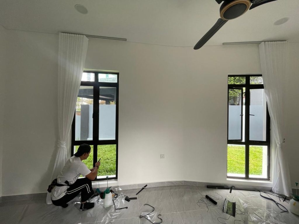 TINTED CERMIN SELAYANG