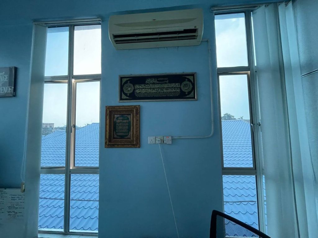 78acf9c1-5fc6-4b06-8d85-7a1b928e33fd - TINTED RUMAH BANGUNAN PEJABAT FUNGSI & FAEDAH TINTED MASJID CERMIN TINGKAP ALAM IMPIAN