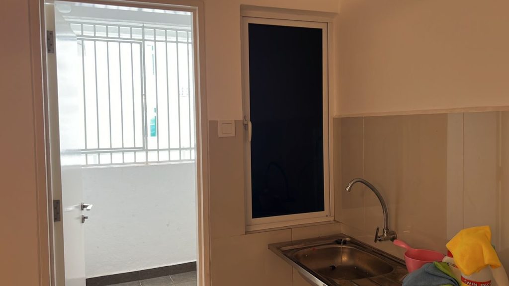 TINTED KOMERSIAL CERMIN TINGKAP KLANG