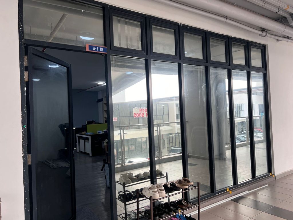 TINTED KOMERSIAL CERMIN TINGKAP KUALA LANGAT