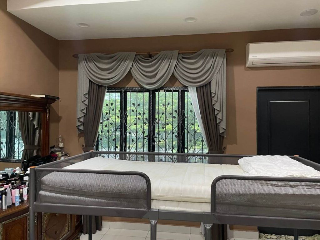 PERBEZAAN TINTED TINGKAP DAMANSARA UTAMA DENGAN FILEM BIASA