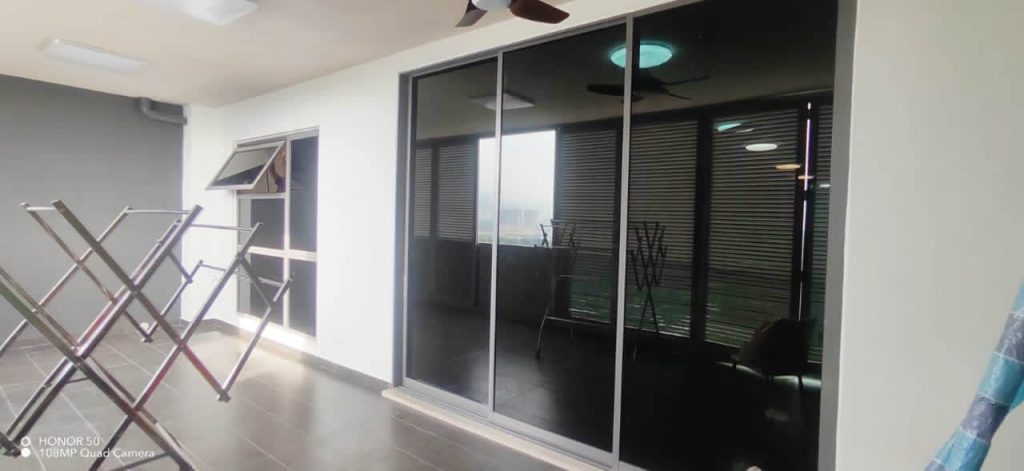 MENGAPA PERLU PILIH TINTED CERMIN CYBERJAYA UNTUK RUMAH