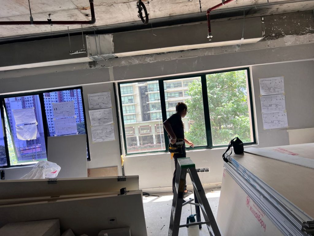 TINTED PEJABAT CERMIN TINGKAP PORT KLANG