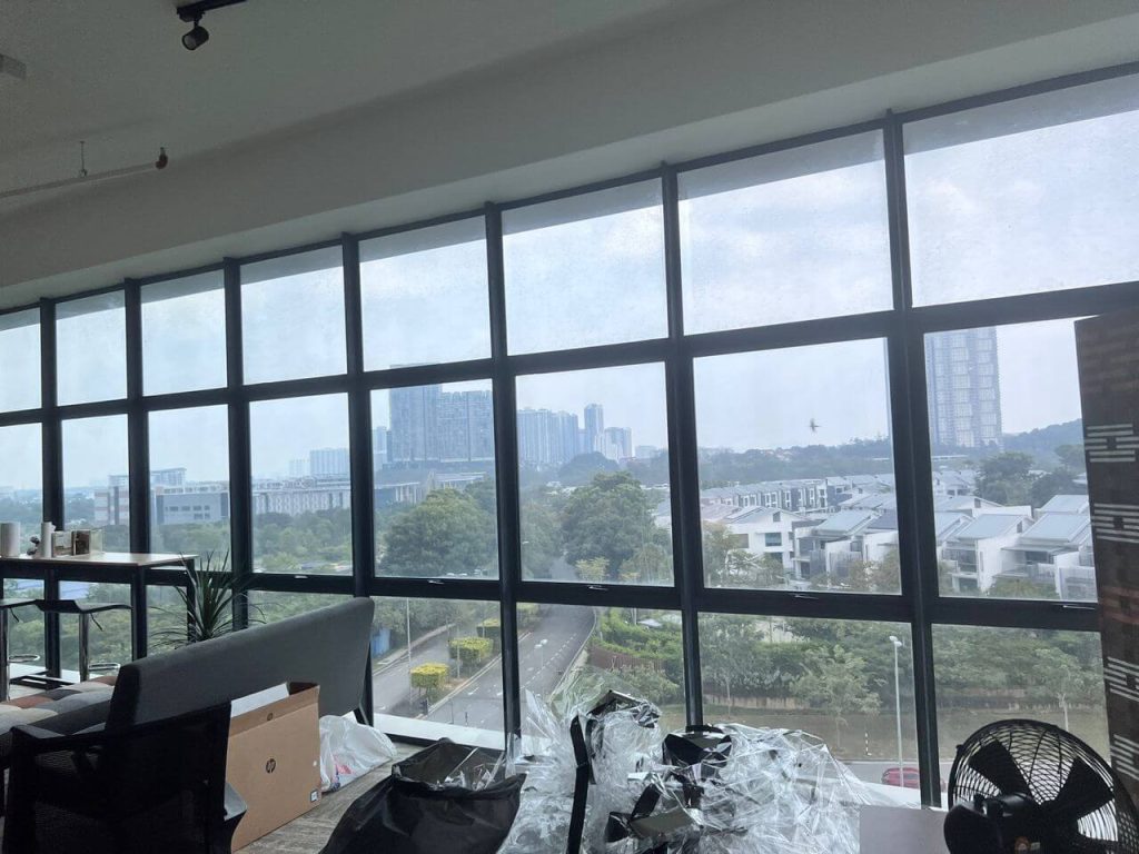 MENGAPA PERLU PILIH TINTED CERMIN BATANG KALI