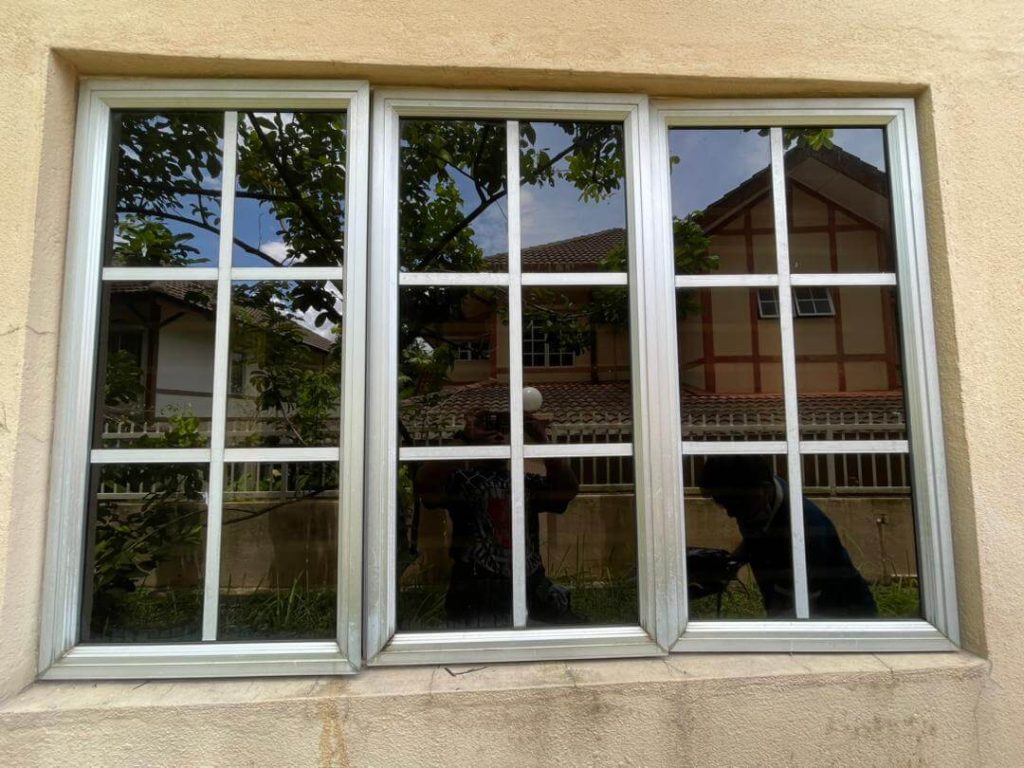 PERLINDUNGAN TINTED RUMAH CERMIN TINGKAP TERBAIK BALAKONG