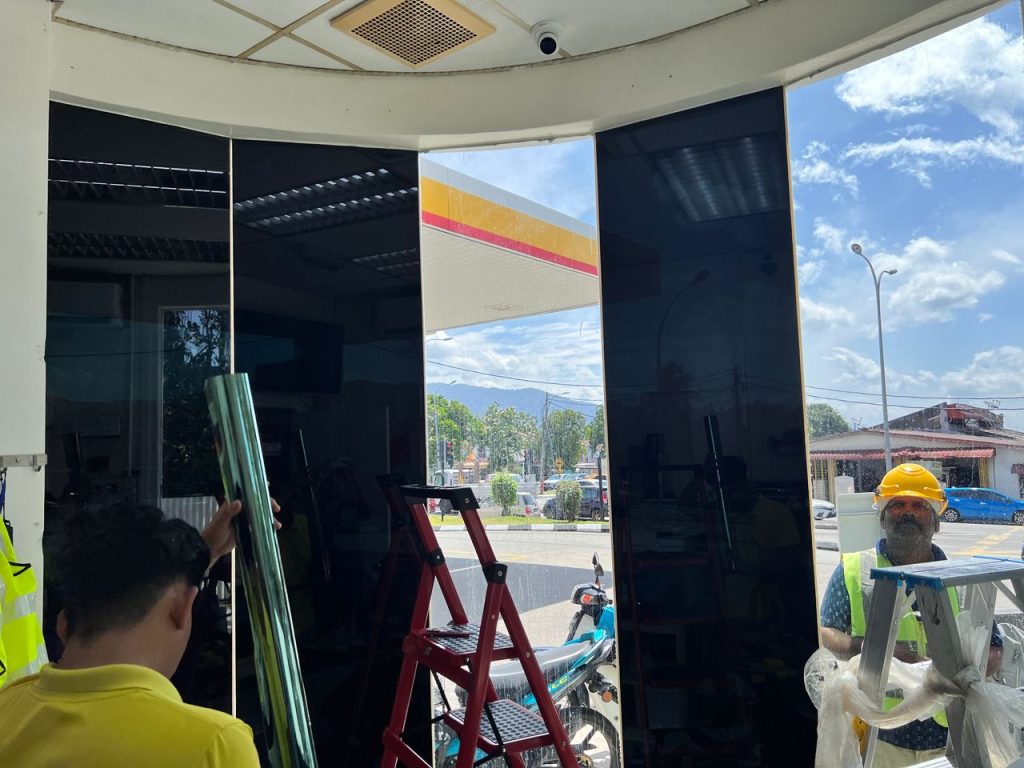 acf0b94f-7680-4bf2-963c-e70a018e05f9 - TINTED RUMAH BANGUNAN PEJABAT TINTED CERMIN SERI KEMBANGAN