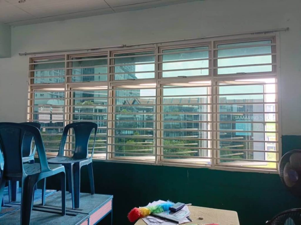 b0c63f81-675b-452c-9ded-f97a9e37cb28_11zon - TINTED RUMAH BANGUNAN PEJABAT MANFAAT PASANG TINTED SEKOLAH CERMIN TINGKAP DAMANSARA INTAN