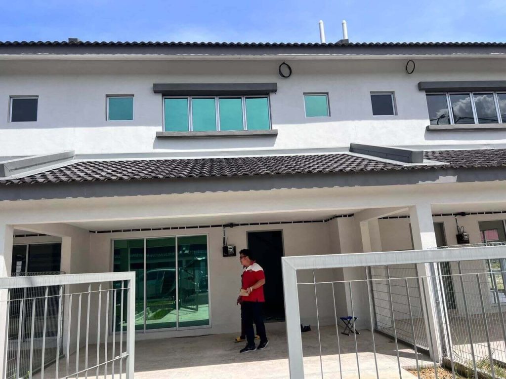 HARGA & SERVIS TINTED RUMAH BANGUNAN PEJABAT DAMANSARA INTAN