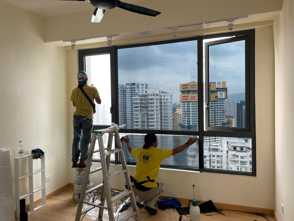 TINTED TINGKAP RAWANG