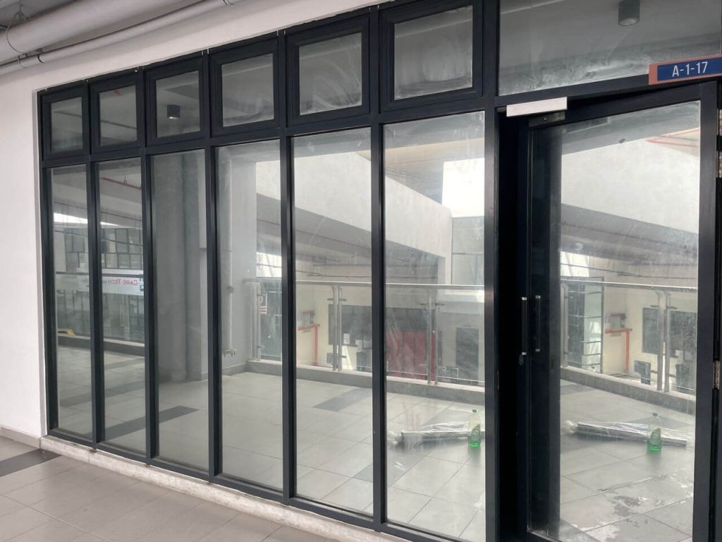 FUNGSI & FAEDAH PASANG TINTED MASJID CERMIN TINGKAP BERANANG