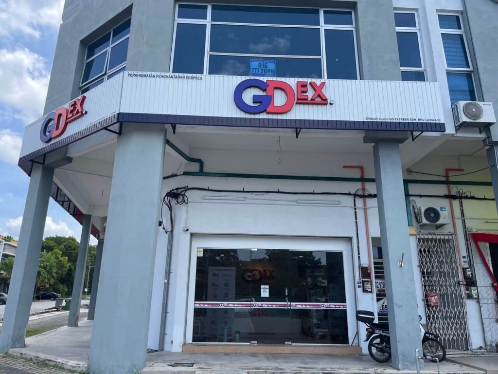 SERVIS TINTED KOMERSIAL CERMIN TINGKAP DAMANSARA INTAN