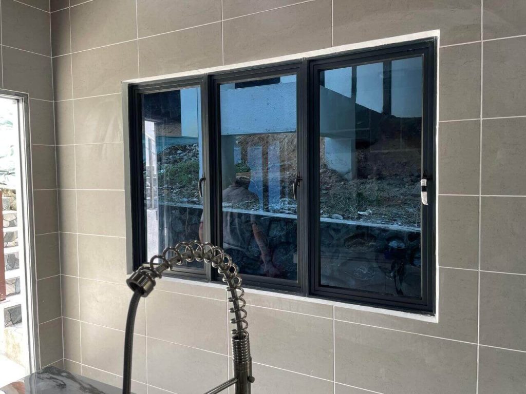 HARGA & SERVIS TINTED RUMAH CERMIN TINGKAP DAMANSARA UTAMA