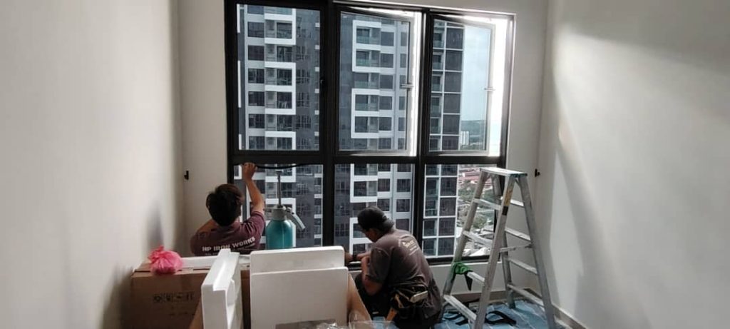 TINTED KOMERSIAL CERMIN TINGKAP KUANG