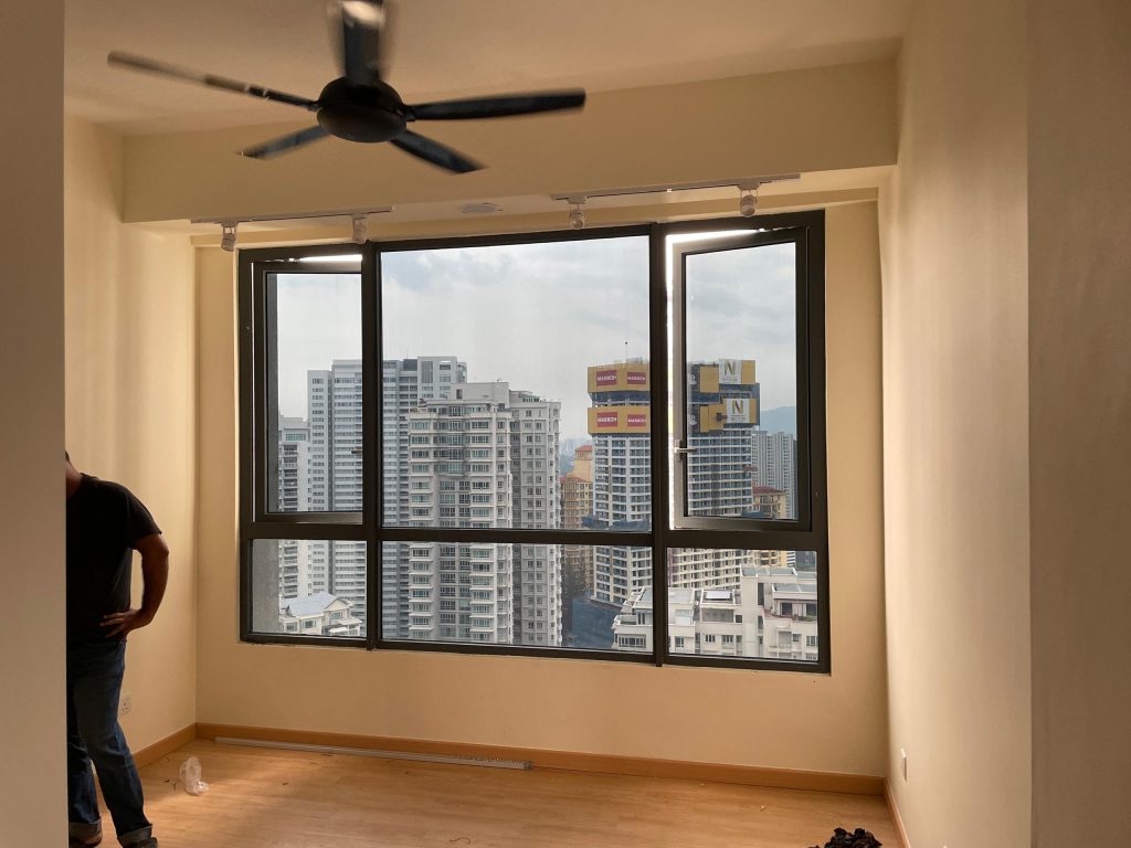 TINTED KOMESIAL CERMIN TINGKAP RAWANG