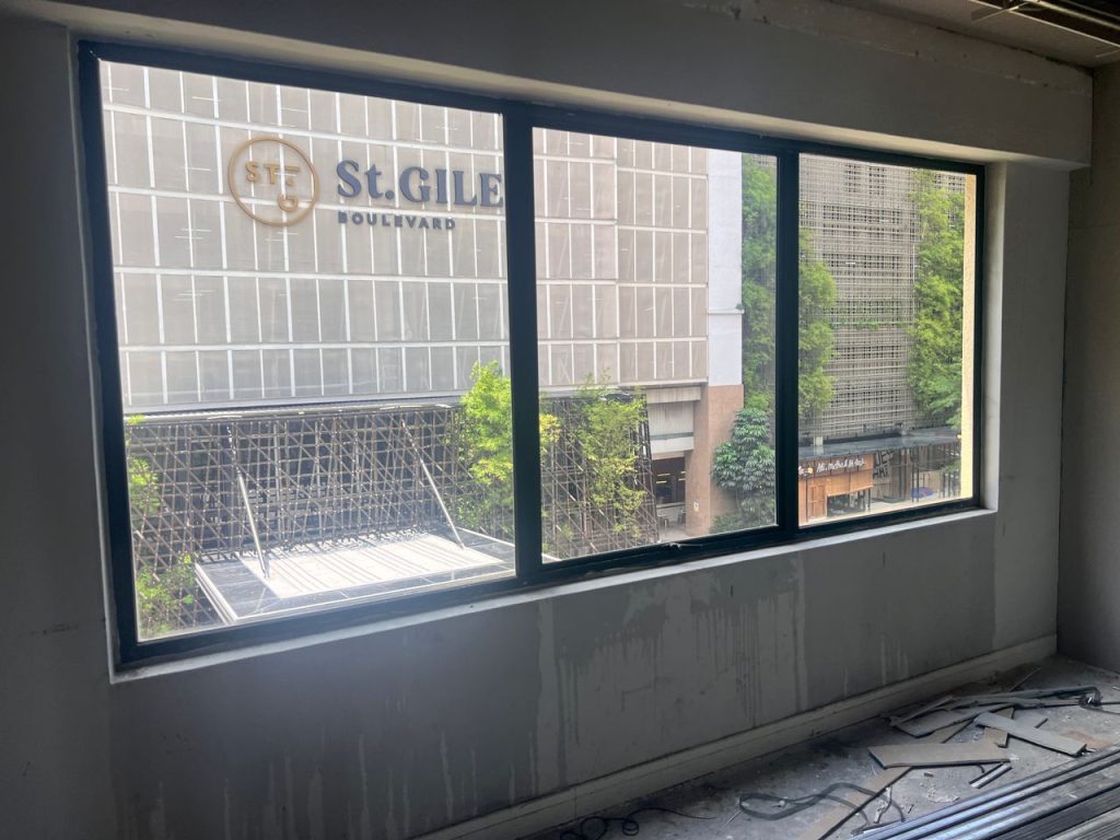 e655f2ac-97d8-48be-8c95-4cfeb6ace1d4 - TINTED RUMAH BANGUNAN PEJABAT TINTED RUMAH CERMIN TINGKAP PORT KLANG