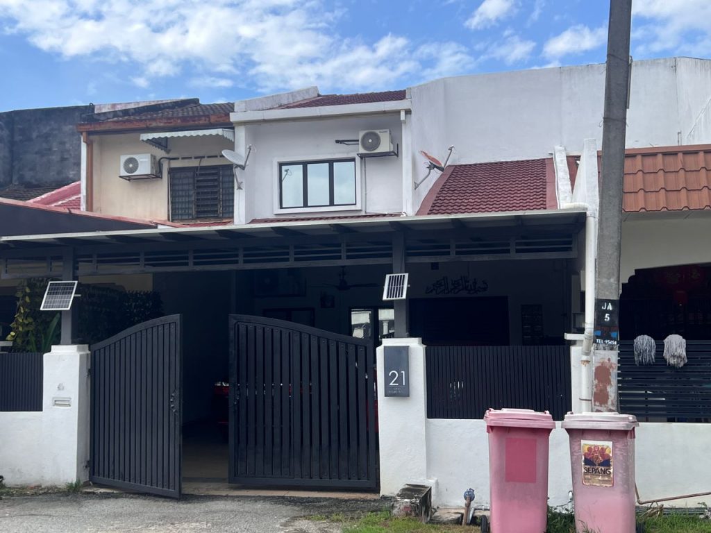 TINTED SEKOLAH CERMIN TINGKAP KOTA KEMUNING
