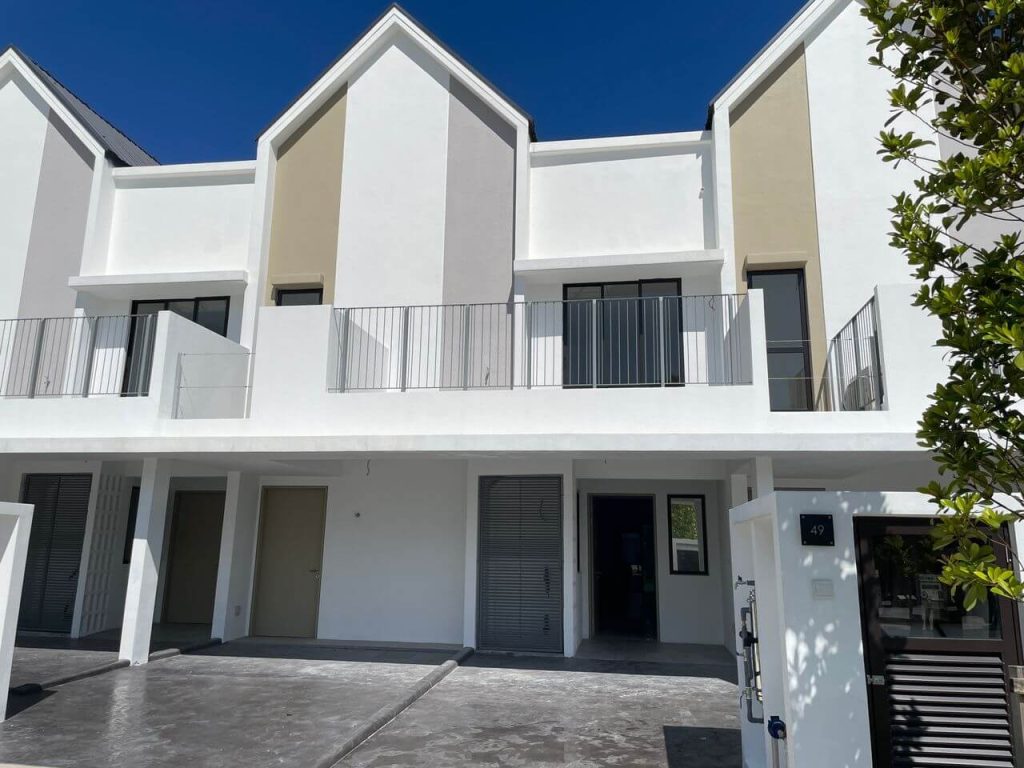 PERBEZAAN TINTED TINGKAP DAMANSARA DAMAI DENGAN FILEM BIASA