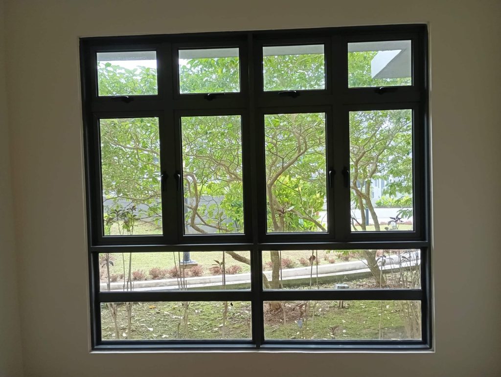 HARGA & SERVIS TERBAIK TINTED RUMAH CERMIN TINGKAP KAJANG