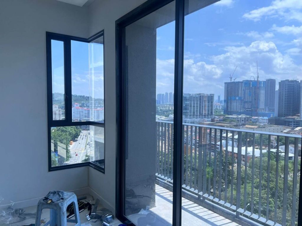 HARGA & SERVIS TINTED RUMAH CERMIN TINGKAP BUKIT BERUNTUNG