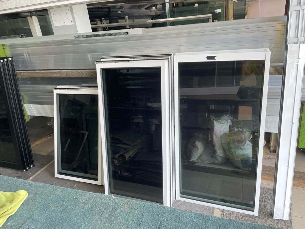 TINTED KEDAI CERMIN TINGKAP TANJONG KARANG