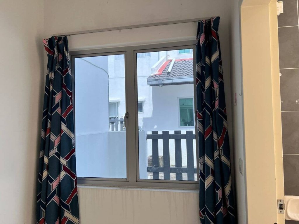 TINTED KOMERSIAL CERMIN TINGKAP TANJONG KARANG