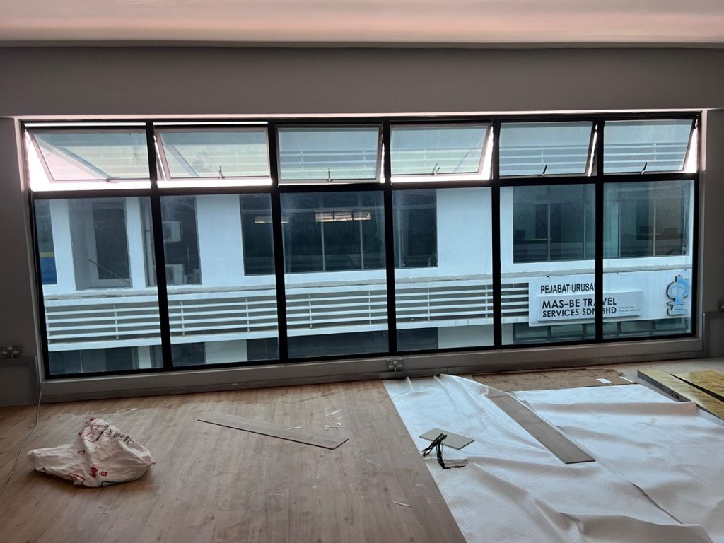 9787862d-1c0c-470f-9d50-7739ffc98835 - TINTED RUMAH BANGUNAN PEJABAT TINTED PEJABAT CERMIN TINGKAP SUNGAI BULOH