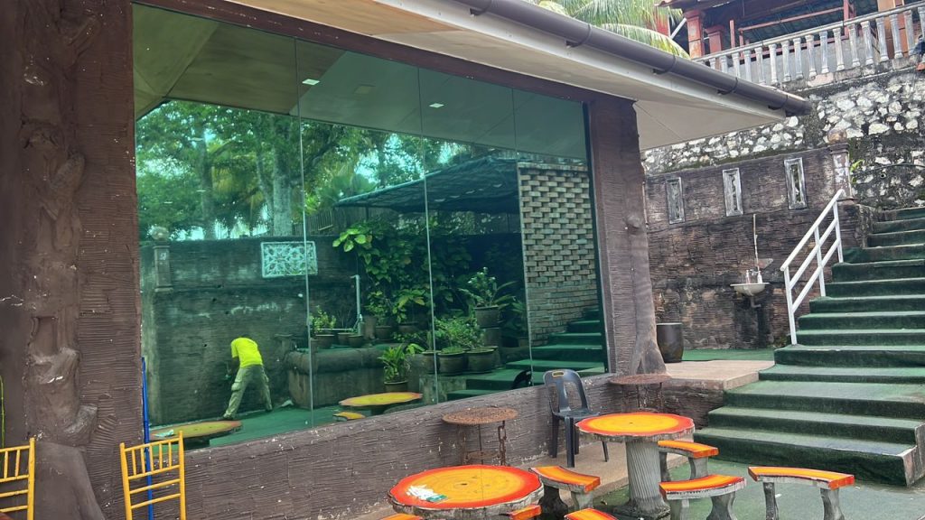 999e63b1-11ff-4a50-944c-005598ae9588 - TINTED RUMAH BANGUNAN PEJABAT TINTED KOMERSIAL CERMIN TINGKAP SUBANG BESTARI