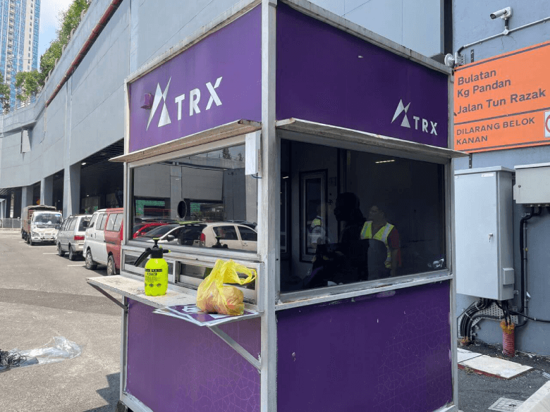 bangunan 38 - TINTED RUMAH BANGUNAN PEJABAT MENGAPA PERLU PILIH TINTED CERMIN KAPAR UNTUK BANGUNAN