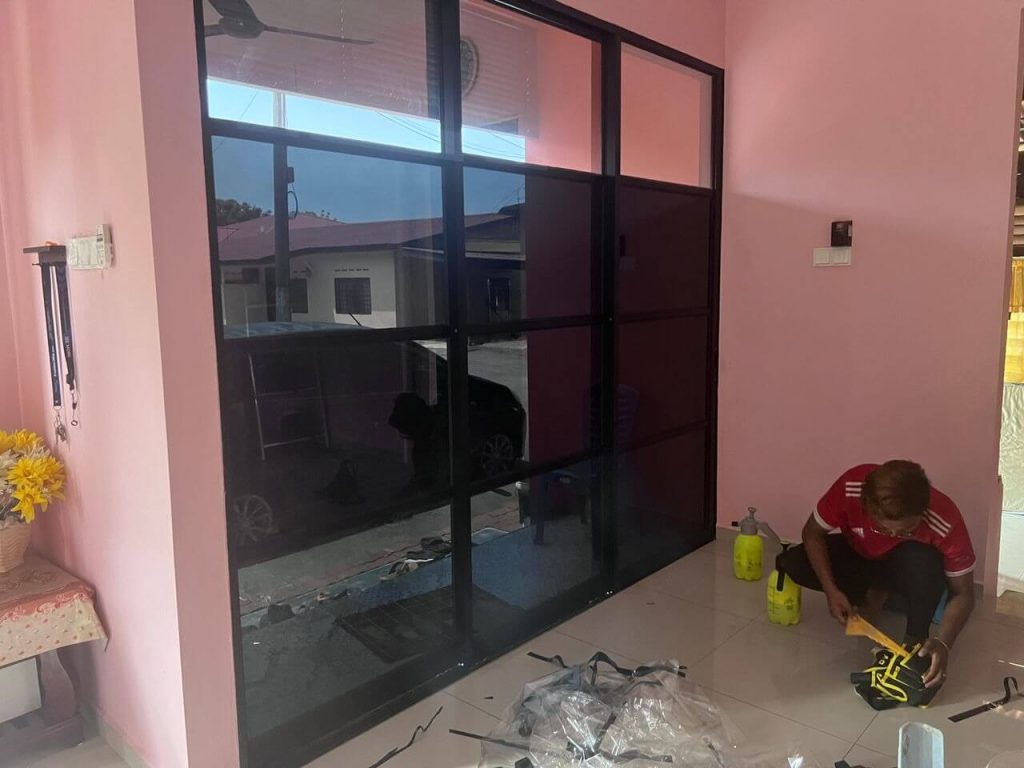 MENGAPA PERLU PILIH TINTED CERMIN GOMBAK UNTUK RUMAH