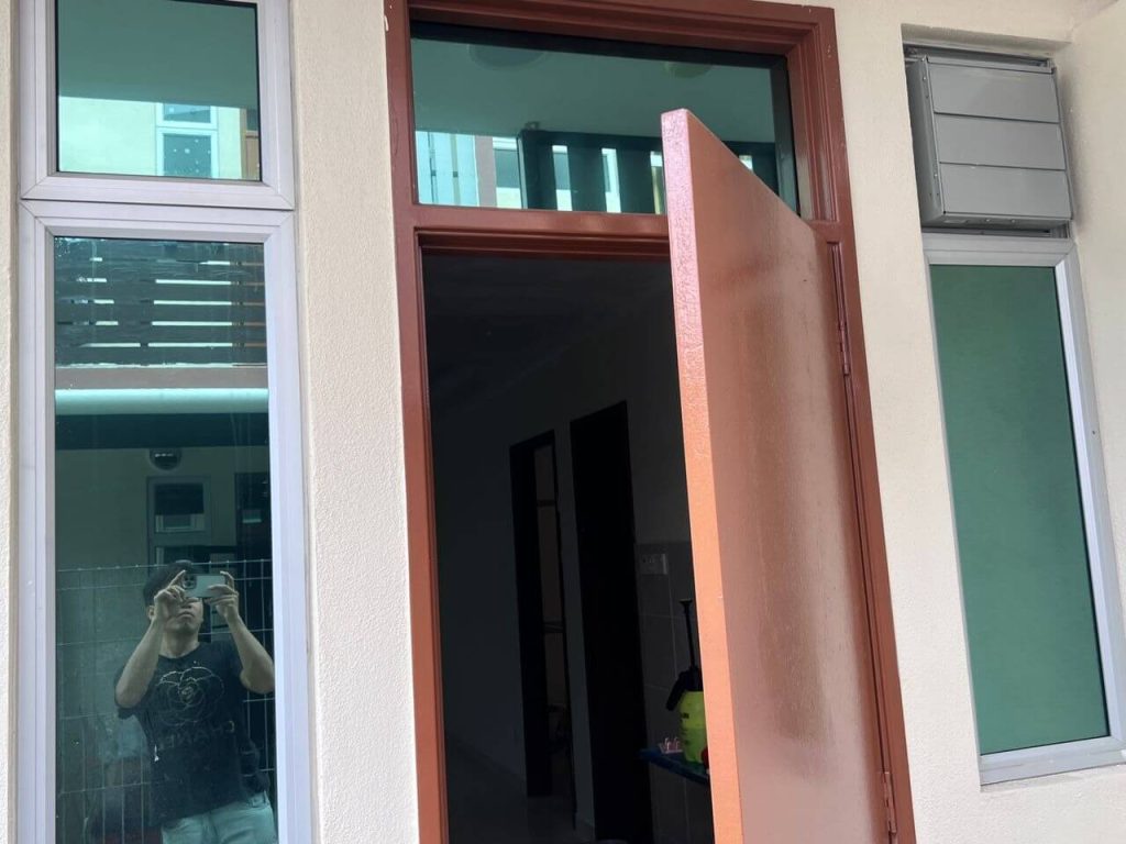 TINTED RUMAH BANGUNAN PEJABAT TERAIK USJ HEIGHTS
